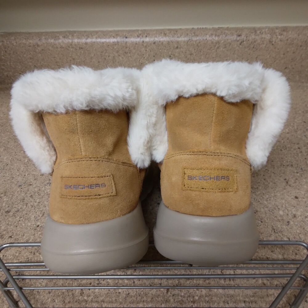 Skechers On the Go Joy Suede Booties Womens 9.5 Tan Pull On Faux Fur Lined - Picture 4 of 8